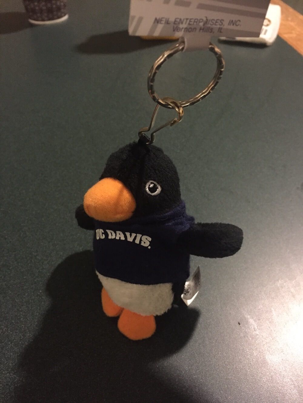 penguin-keychain